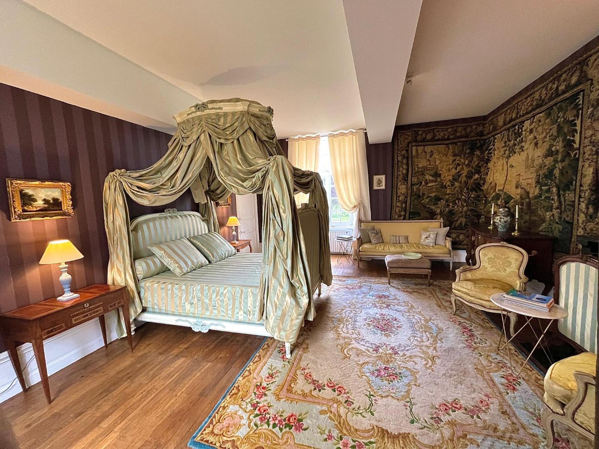 Chateau De Cadouzan Saint-Dolay Kültér fotó